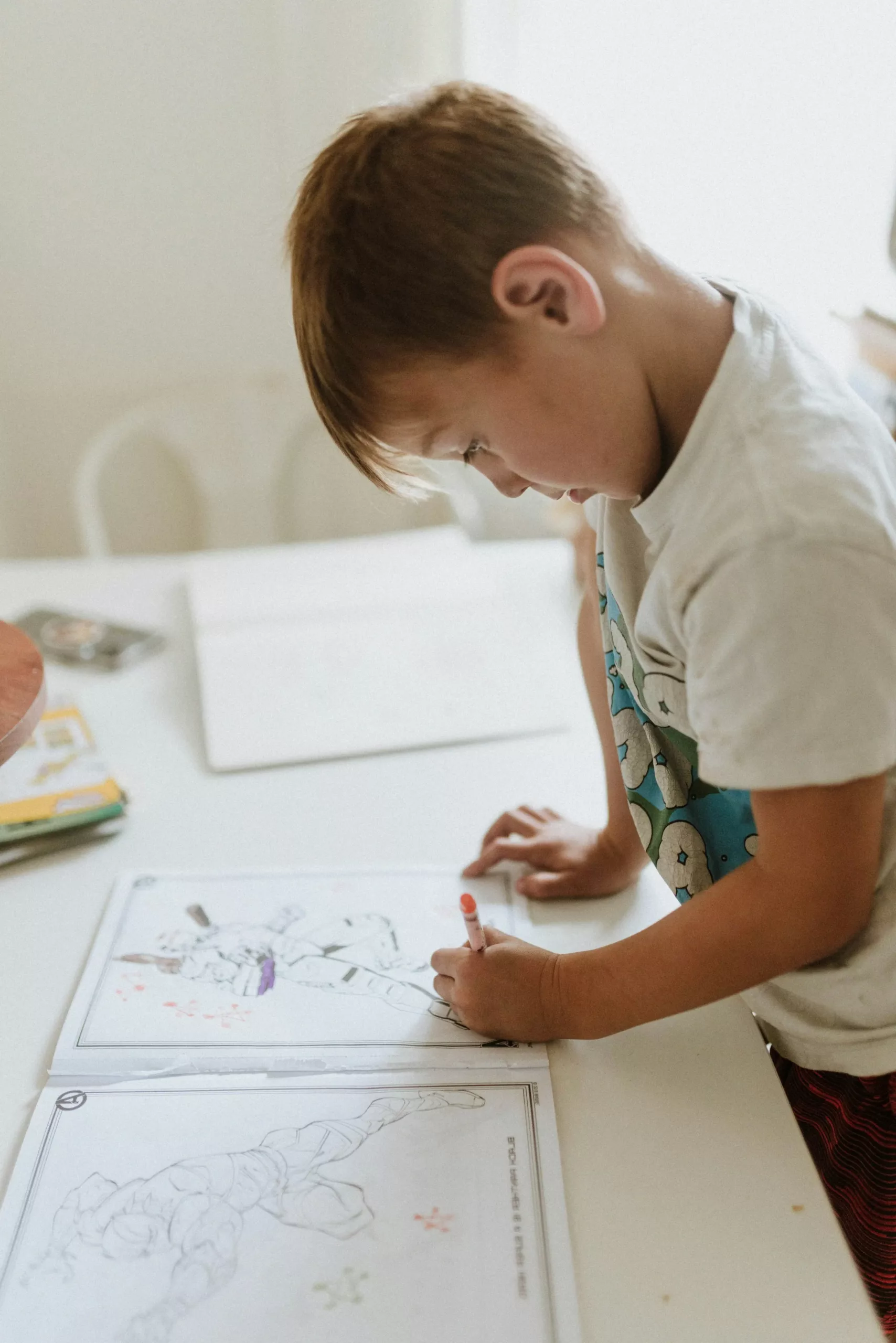 boy-coloring